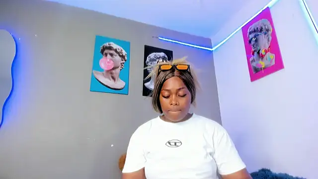 Lilybaudinx96 online show from 01/03/25, 12:00