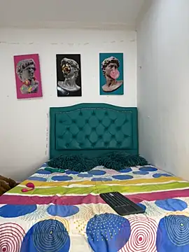 Lilybaudinx96 online show from 04/18/26, 08:07