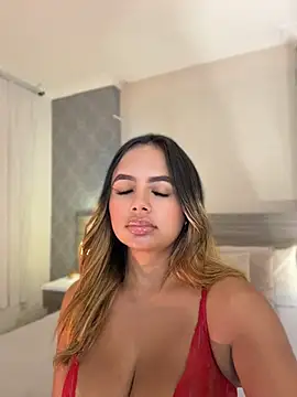 Snapshot of Mistyca chatting on 06/18/26, 11:14 Mistyca online show from 06/18/26, 11:14