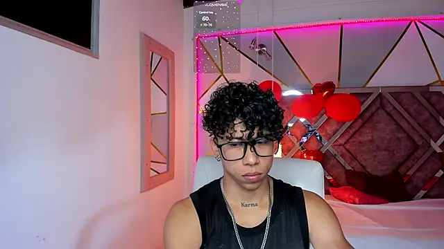 AkazaBoy  online show from 02/14/25, 03:54