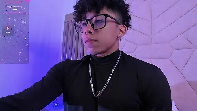 AkazaBoy  online show from 11/05/25, 05:29