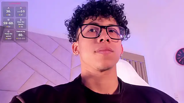 AkazaBoy  online show from 07/14/26, 04:39