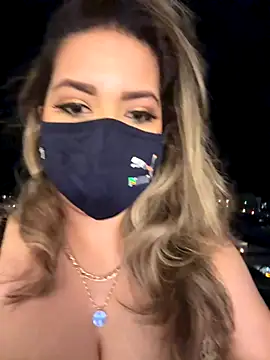 famous indian girl online show from 09/17/25, 04:25