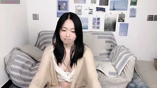 LiLiYbaby online show from 12/15/24, 03:42