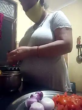 Punjabi beauty123 online show from 12/15/24, 01:43