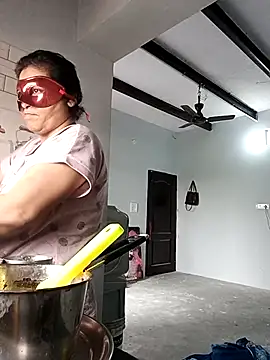 Punjabi beauty123 online show from 10/28/25, 05:22