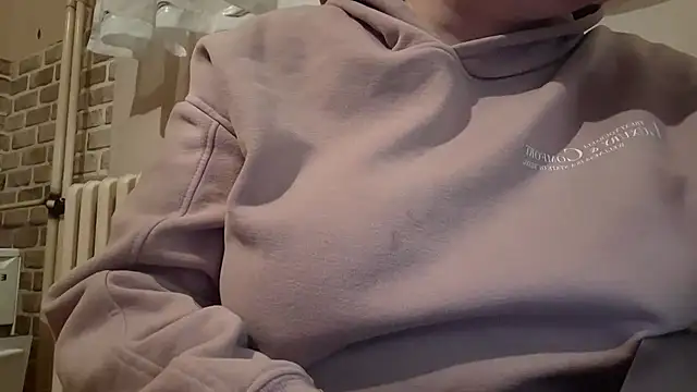 AalinnaK online show from 03/11/25, 09:37