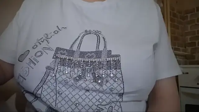 AalinnaK online show from 01/13/26, 01:05