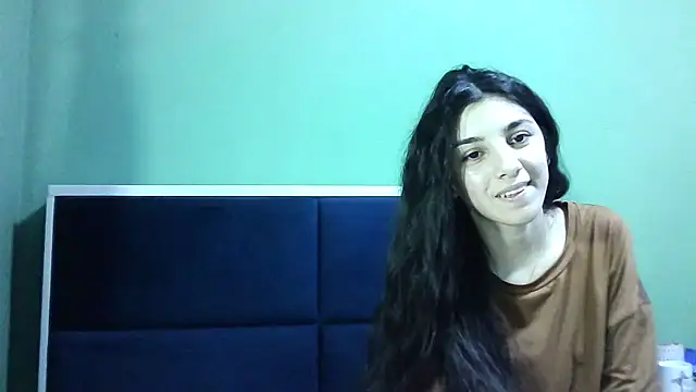 Ahotkittyxxx online show from 12/18/24, 04:39