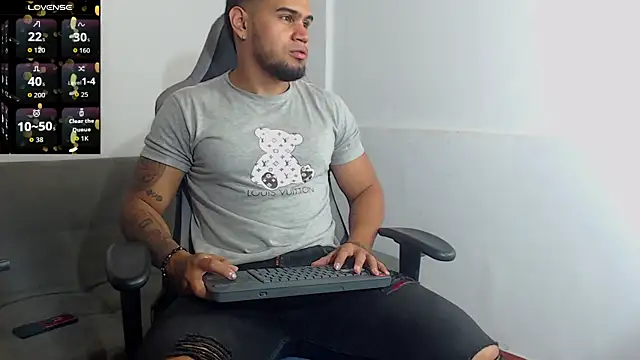 Aaron Hunter  online show from 09/27/25, 08:08