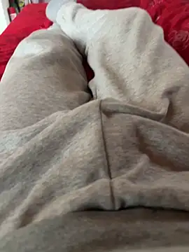 Snapshot of daubine46 chatting on 03/15/26, 04:02 daubine46 online show from 03/15/26, 04:02