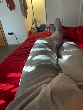 Snapshot of daubine46 chatting on 03/17/26, 03:04 daubine46 online show from 03/17/26, 03:04