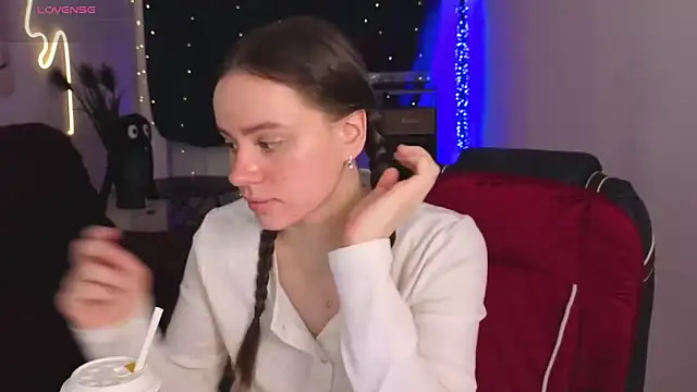 Emillias online show from 02/07/26, 08:07