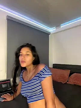 floriamANDjazmin online show from 11/14/25, 10:07