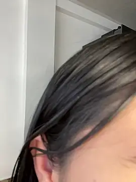 floriamANDjazmin online show from 04/12/26, 08:58