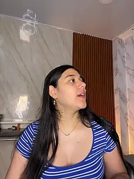 floriamANDjazmin online show from 05/16/26, 06:50
