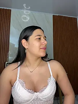 floriamANDjazmin online show from 07/04/26, 03:02