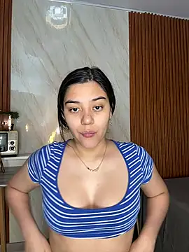floriamANDjazmin online show from 07/14/26, 03:00