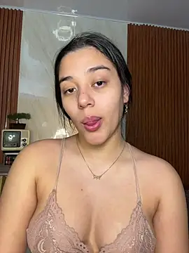 floriamANDjazmin online show from 07/18/26, 03:00