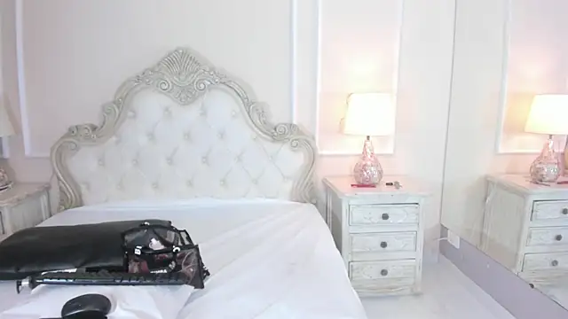 SamanthaPierce online show from 11/19/25, 12:05