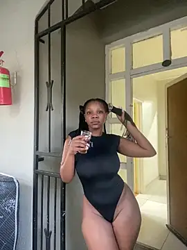 Snapshot of BeautyAuroa chatting on 01/23/25, 04:48 BeautyAuroa online show from 01/23/25, 04:48