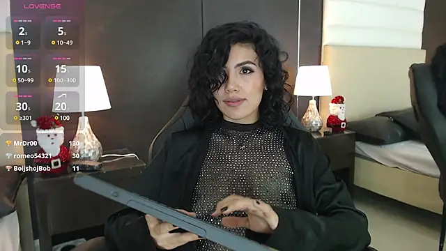 Snapshot of LeeThompson_ chatting on 12/18/24, 06:03 LeeThompson online show from 12/18/24, 06:03