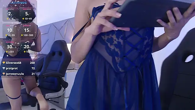 Snapshot of LeeThompson_ chatting on 01/13/25, 03:04 LeeThompson online show from 01/13/25, 03:04