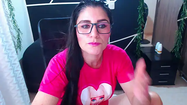 LUCY LI online show from 03/06/25, 06:26