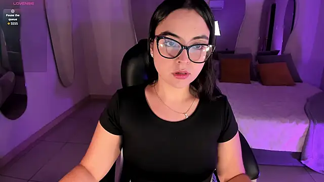 AllisonRogersX online show from 10/04/25, 07:01