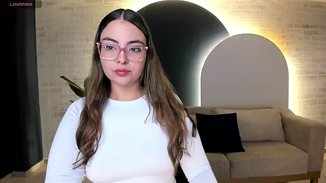 Snapshot of AllisonRogersX chatting on 05/08/26, 10:31 AllisonRogersX online show from 05/08/26, 10:31