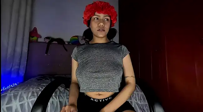 Snapshot of Ale_xandra chatting on 03/15/25, 11:28 Ale xandra online show from 03/15/25, 11:28