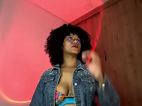 Ale xandra online show from 04/15/26, 12:39