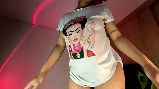 Ale xandra online show from 07/05/26, 01:45