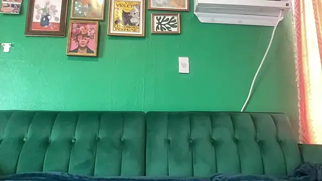 BaileyBaird online show from 12/11/24, 04:31