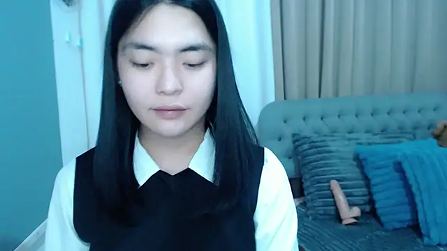 zhaviahale21 online show from 10/16/25, 06:03