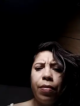 lisseth online show from 11/08/25, 03:39