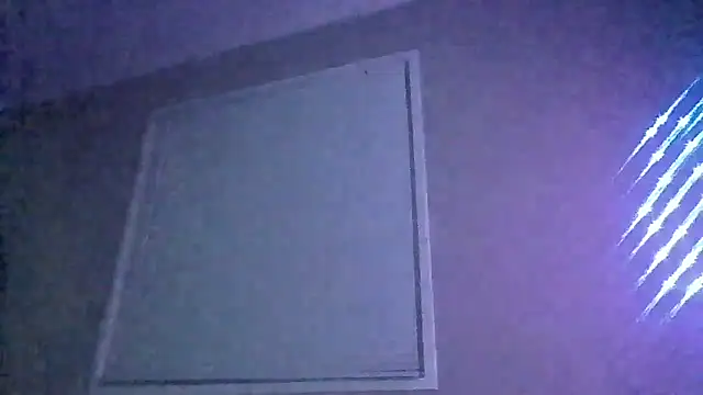 Snapshot of PETER-RABIT chatting on 12/24/24, 10:11 PETER-RABIT online show from 12/24/24, 10:11