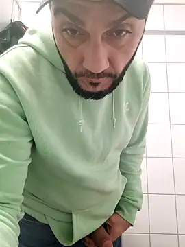 Cem-aus-Nrw-Krefeld online show from 01/09/25, 08:45