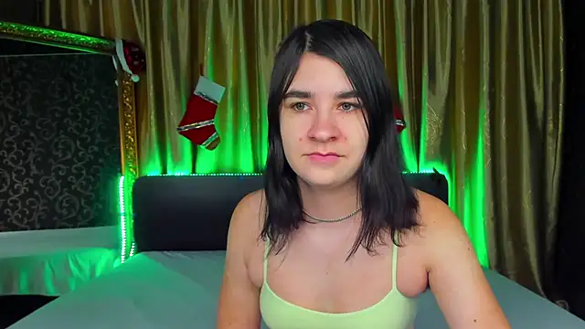  Polly Love  online show from 01/08/26, 07:10