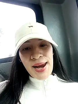 Snapshot of SAMANTHA-16_ chatting on 12/04/24, 03:54 SAMANTHA-16 online show from 12/04/24, 03:54