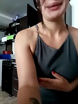 Snapshot of SAMANTHA-16_ chatting on 12/14/24, 12:01 SAMANTHA-16 online show from 12/14/24, 12:01