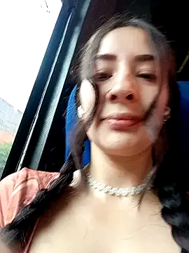 Snapshot of SAMANTHA-16_ chatting on 01/21/25, 01:11 SAMANTHA-16 online show from 01/21/25, 01:11