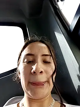 Snapshot of SAMANTHA-16_ chatting on 01/29/25, 08:35 SAMANTHA-16 online show from 01/29/25, 08:35