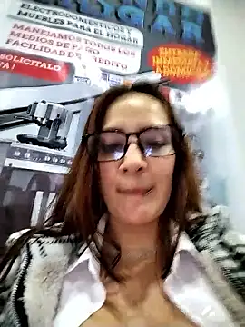 Snapshot of SAMANTHA-16_ chatting on 01/13/26, 12:10 SAMANTHA-16 online show from 01/13/26, 12:10