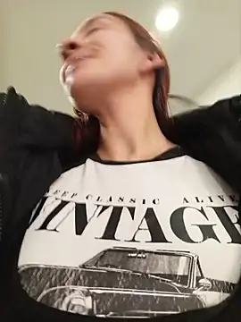 Snapshot of SAMANTHA-16_ chatting on 02/21/26, 12:06 SAMANTHA-16 online show from 02/21/26, 12:06