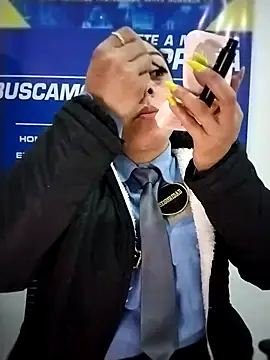 SAMANTHA-16  online show from 04/17/26, 12:30