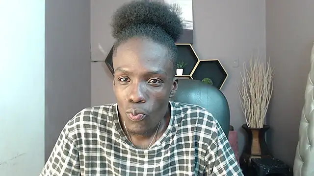 Snapshot of chombo_ath chatting on 02/07/25, 05:40 chombo ath online show from 02/07/25, 05:40