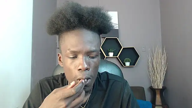 Snapshot of chombo_ath chatting on 02/21/25, 07:32 chombo ath online show from 02/21/25, 07:32
