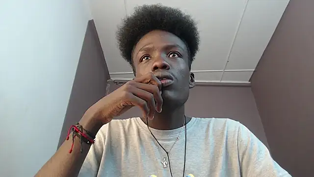 Snapshot of chombo_ath chatting on 03/03/25, 07:06 chombo ath online show from 03/03/25, 07:06