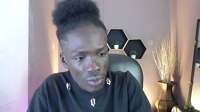 Snapshot of chombo_ath chatting on 09/16/25, 07:15 chombo ath online show from 09/16/25, 07:15